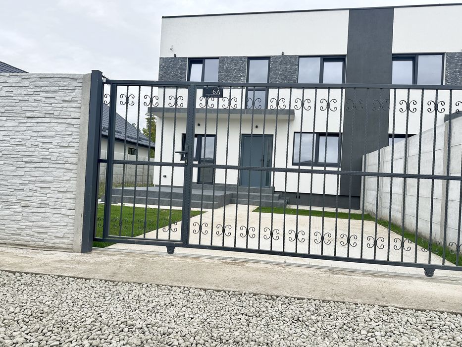 De vanzare casa tip Duplex 280 mp curte/P+1/5 camere/2 bai/145 mp util