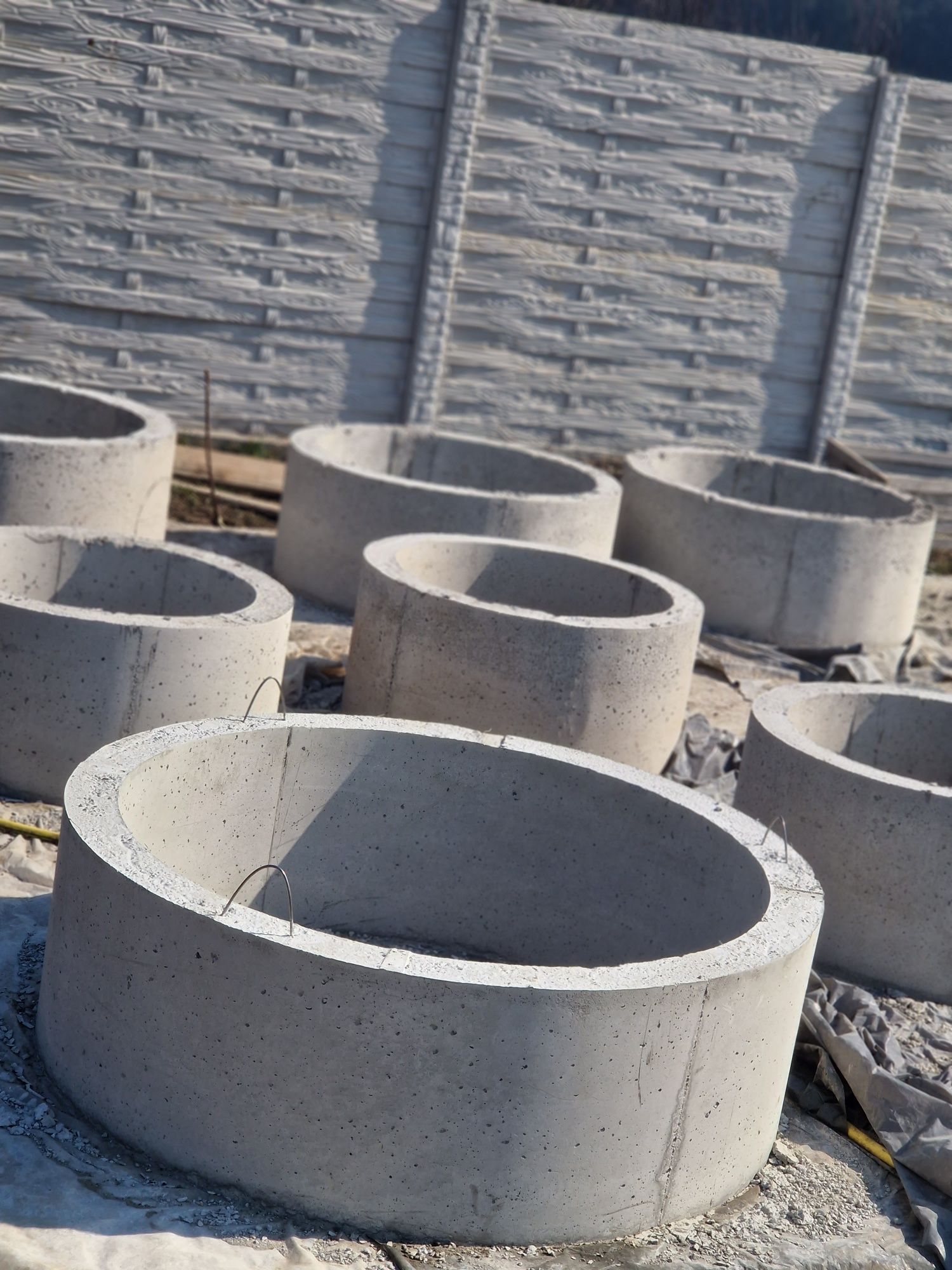 Tuburi beton / inele fântână/ oale fântână/ role