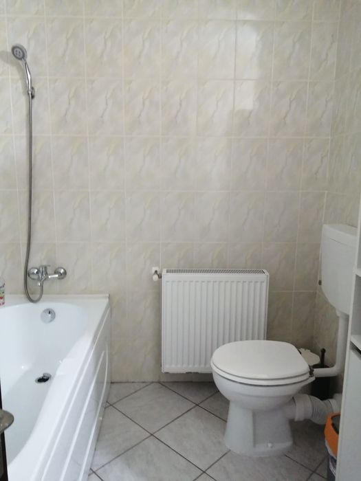 Garsoniera de închiriat