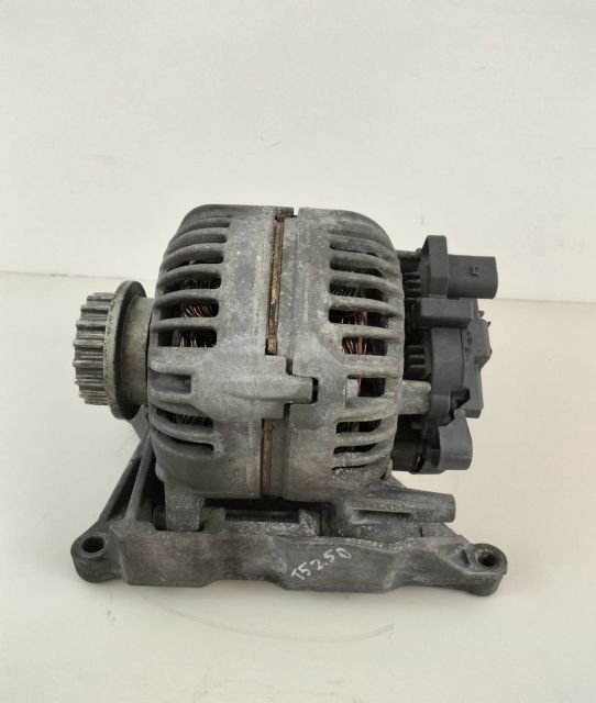 Alternator  2.5 tdi Volkswagen VW Touareg generatia 1 7L seria