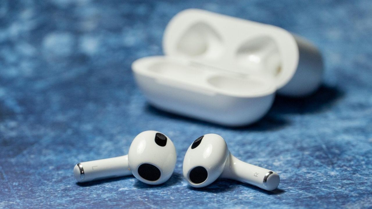 Apple airpods 3  ersetings Made in Vetnam (i-os 16 )