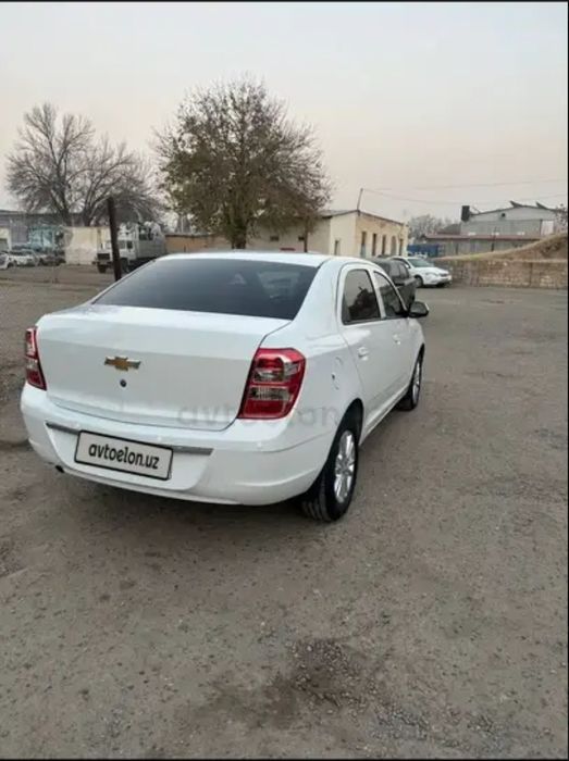Chevrolet Cobalt, 4 позиция
