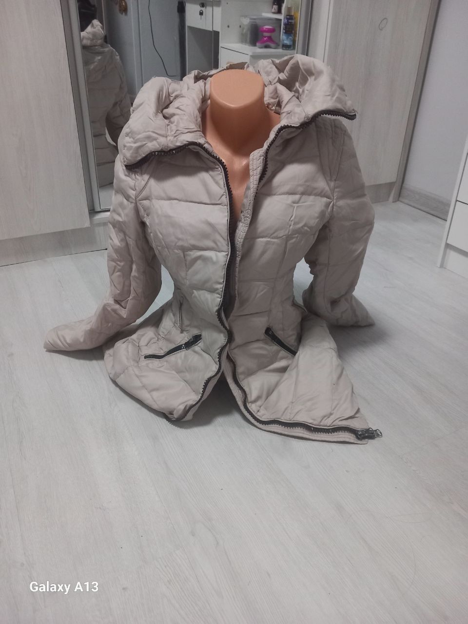 Продаётся женские куртки