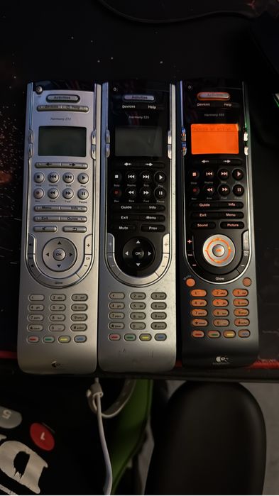 Telecomenzi logitech Harmony