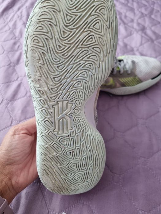 NIKE Kyrie Flytrap V Shoes 
Код на продукта: CZ4100-001