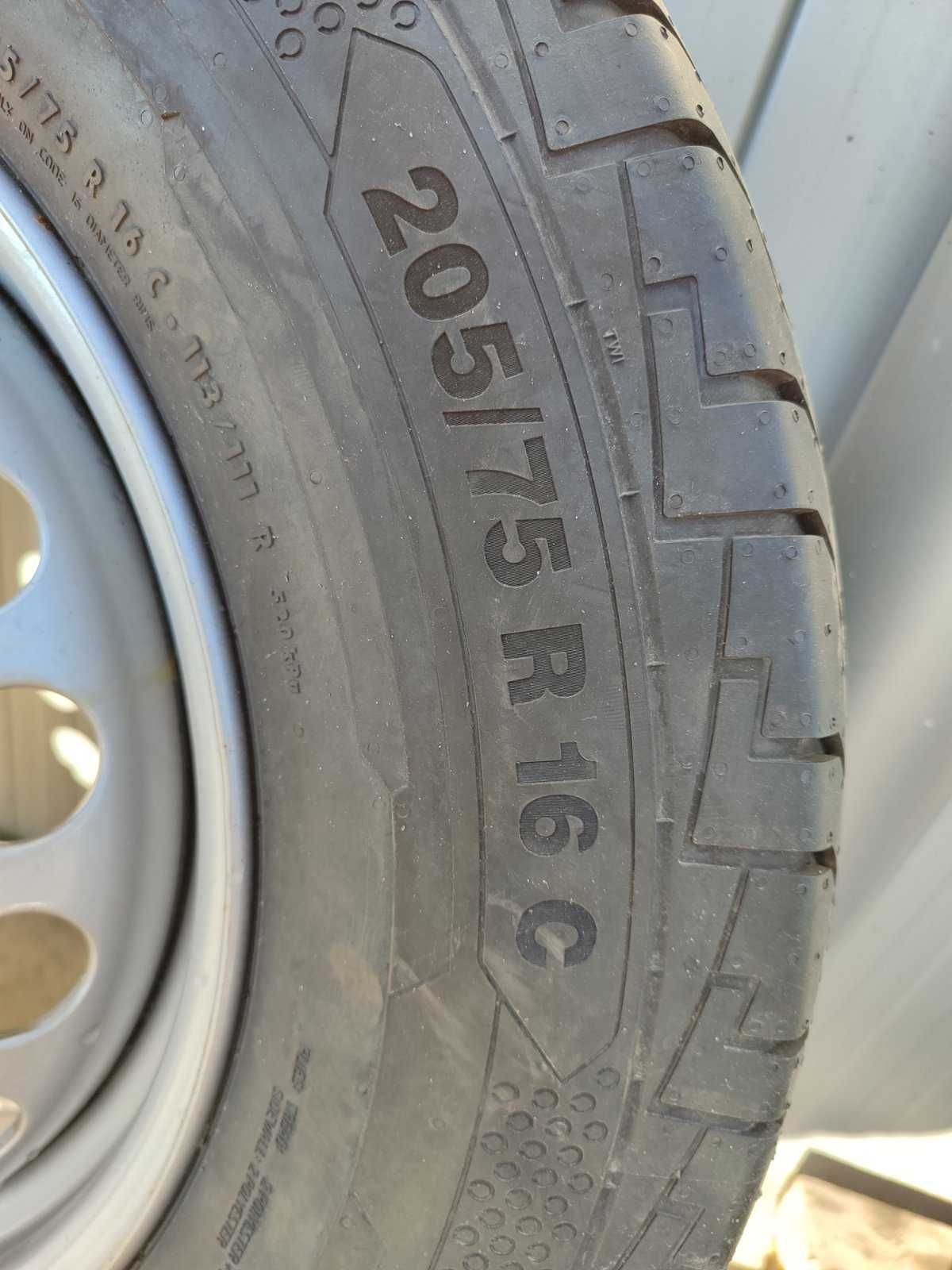 Гуми 205/75 R16C Continental нови с джанти