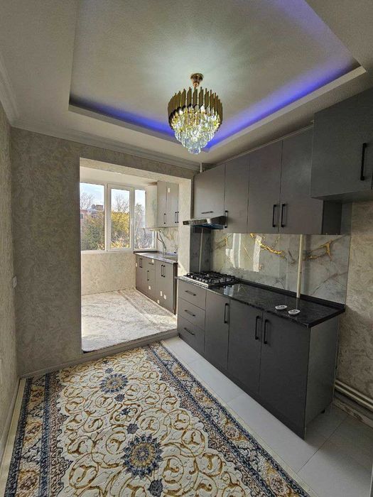 Mikrarayon hududida kvartira zudlik bilan sotiladi!