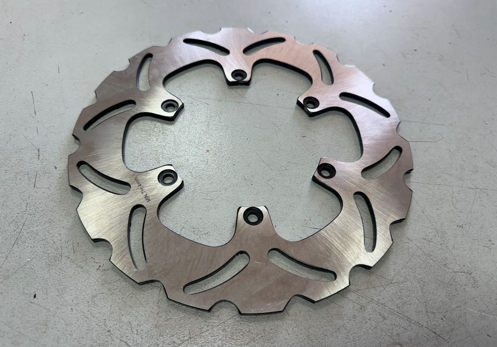 НОВ заден спирачен диск за BMW F650 GS