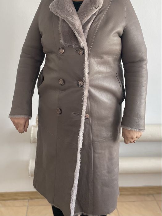 Продам двух сторонию дубленку