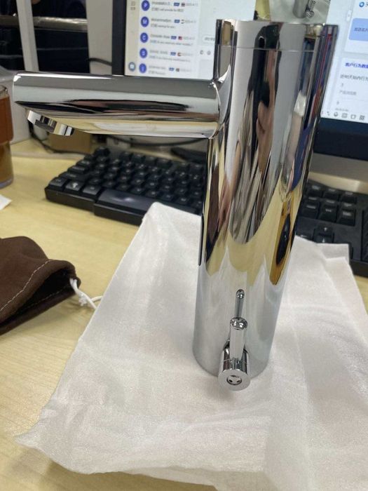 Смеситель сенсорный