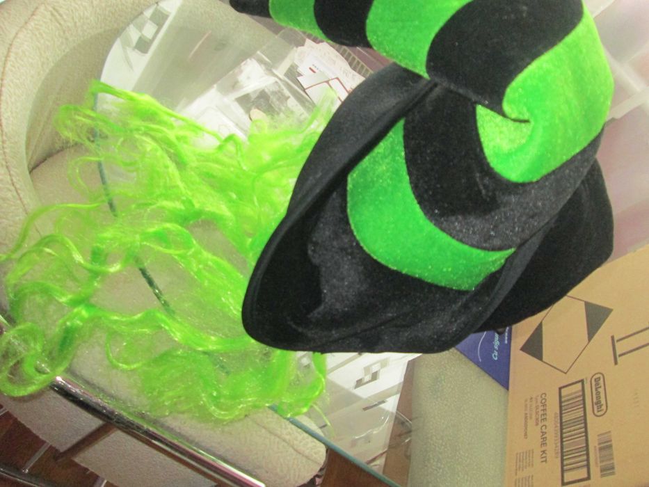 palarie amuzanta  negru/verde