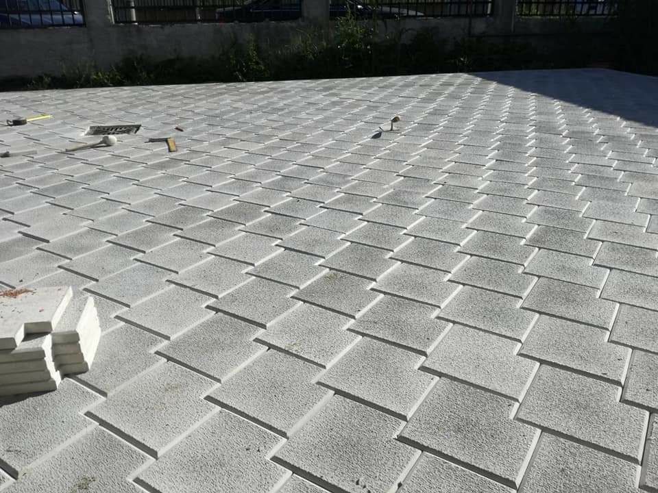 Extra preturi pentru pavaje si pavele model 43x43 cu montaj