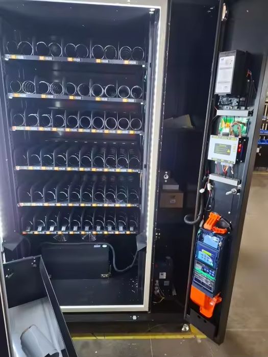 Вендинг машина снакс и напитки