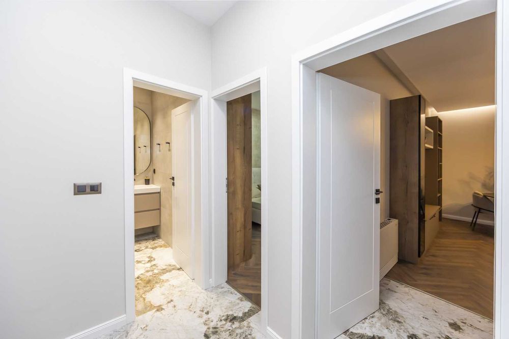 Продава се Двустаен апартамент в София, Света Троица - 66 кв.м за 1637 €/кв.м - Снимка #9