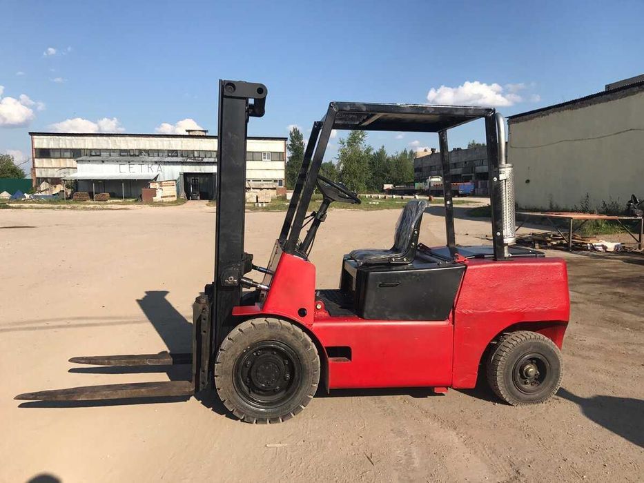 Аренда кары в Навои — вилочный погрузчик 24/7