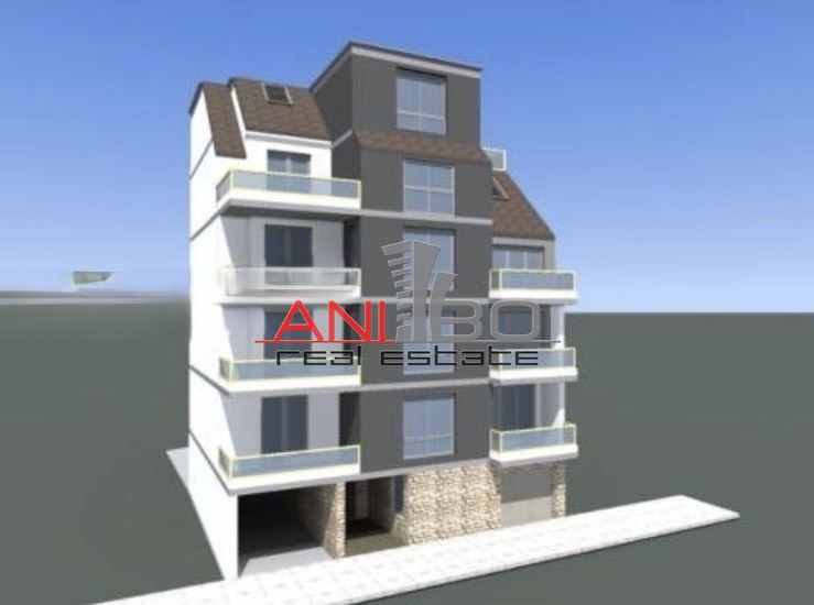 Тристаен нова тухла Колхозен пазар