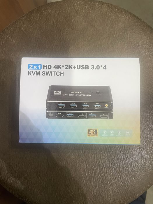 KVM  SWITCH  2х1 4К USB 3.0