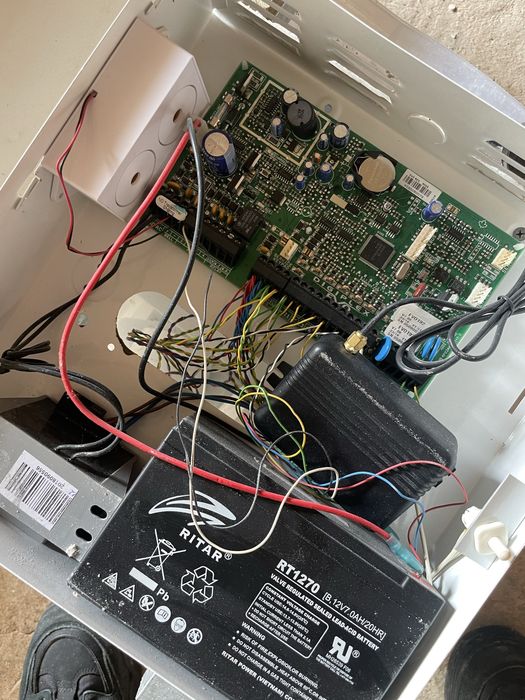 СОТ комплект Paradox - охранителна система