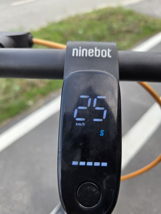 Trotineta Ninebot segway