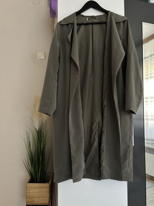 Зелено дълго яке