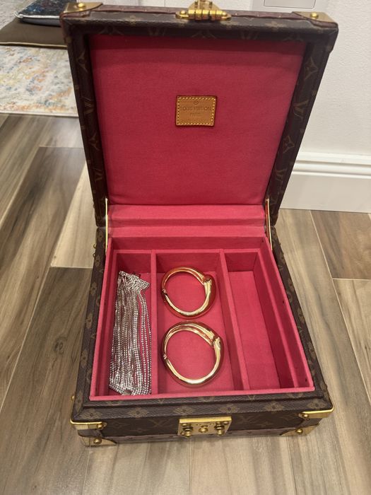 Шкатулка чемодан