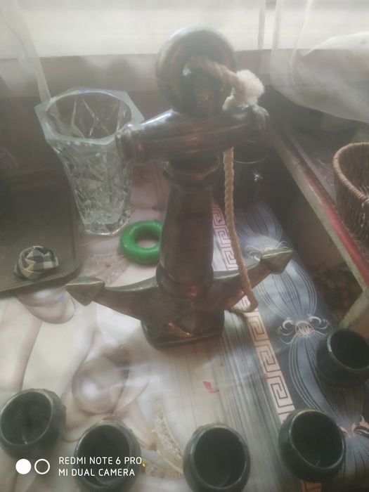 Графин в виде якоря с 5 рюмачками вещь уникальноеьная