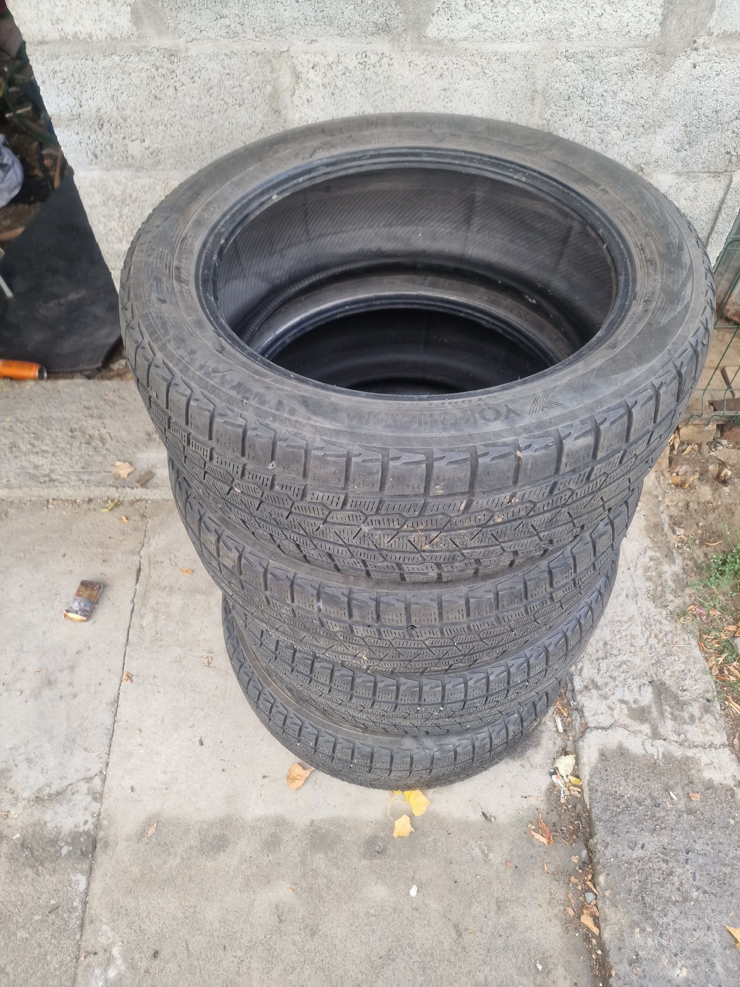 Yokohama R20 235/55 срочно в хорошем состоянии