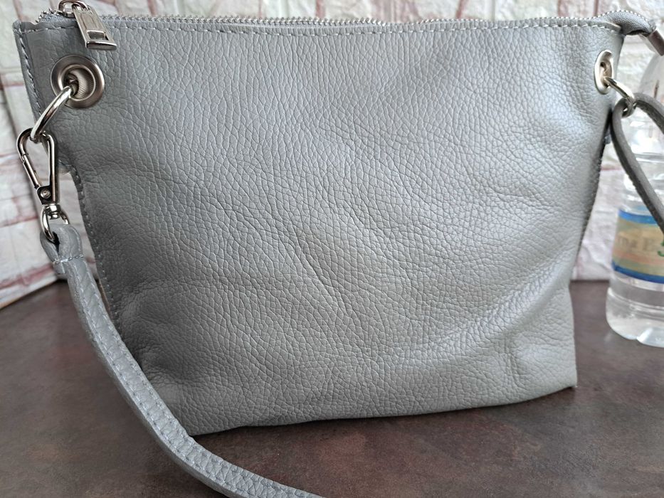 дамска малка чанта,Нова,сива-естествена кожа