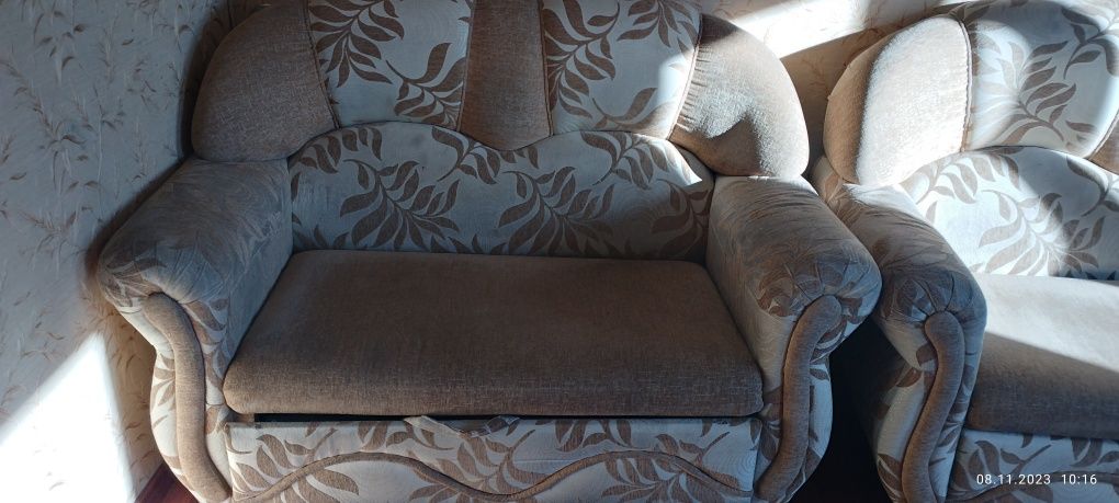 Мягкий уголок  диван