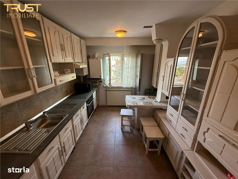 3 Camere Decomandate I 2 Bai I Garaj I Zorilor