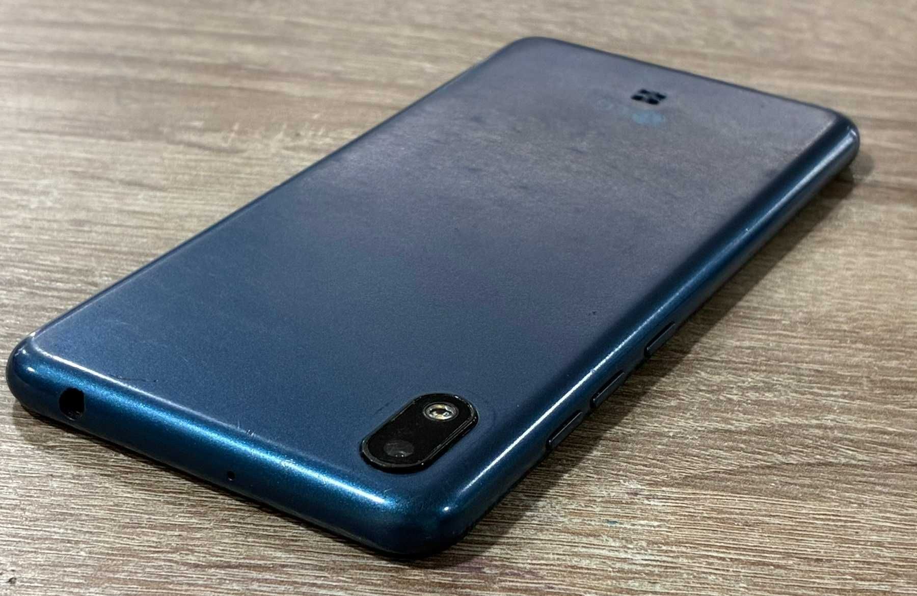 Смартфон LG K20 16гб