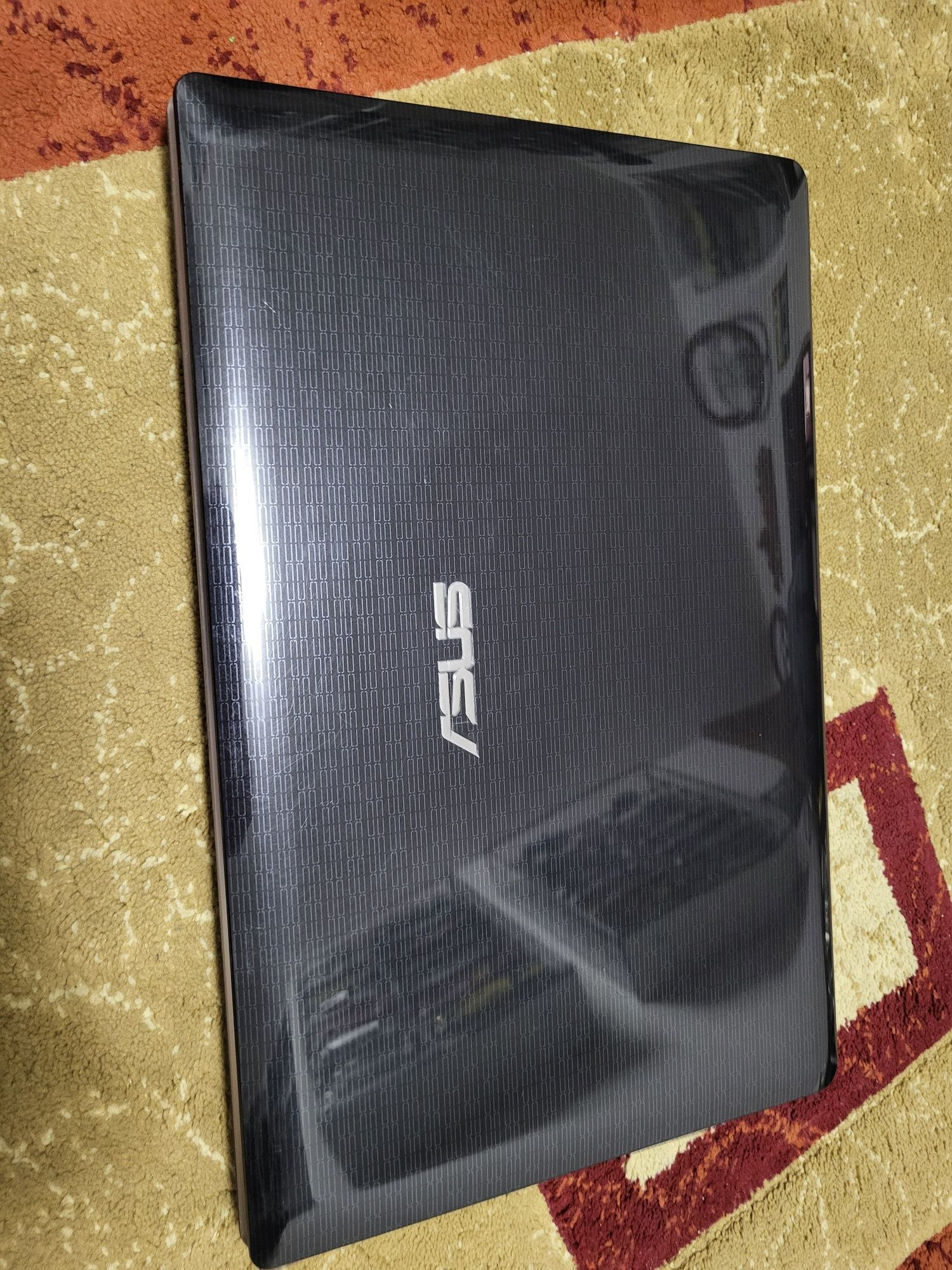 Laptop Asus I5 fara memorie