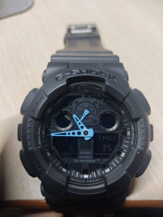 Casio G-Shock GA 100c часы водонепроницаемые