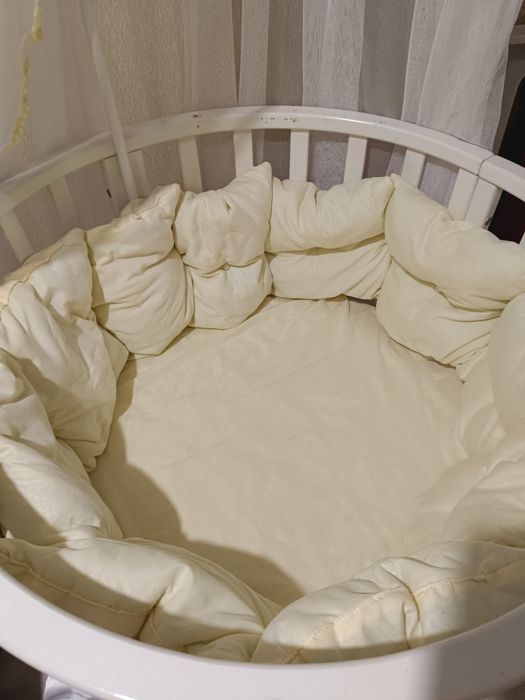 Продам кроватку детскую, переделывается в подростковую,