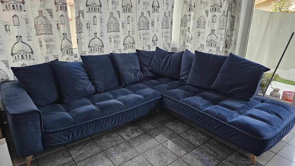 Vand canapea folosita