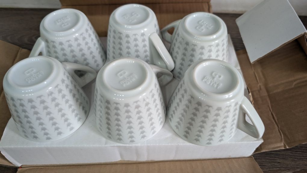 Set cesti cu farfurie pentru cafea