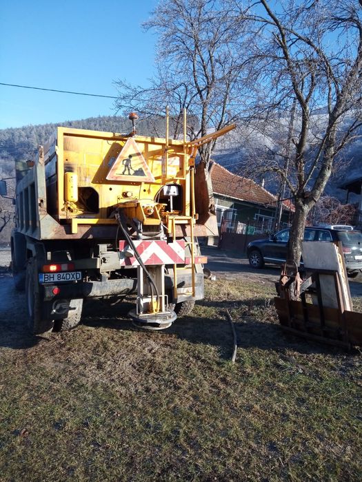 Vând camion basculabil (autobasculanta) astra iveco 4x4 cu echipament