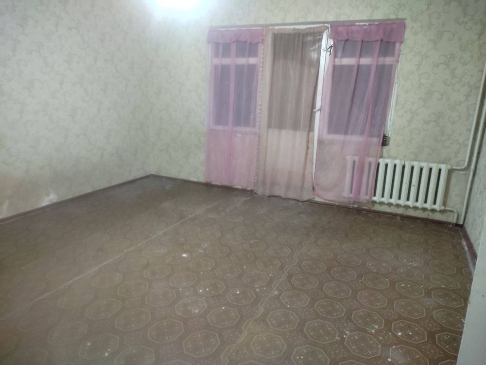 Олмазор район Срочно.  Продаю 3 х комнатная Горит
