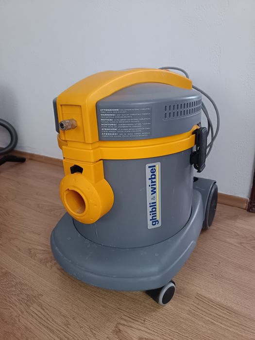 Aspirator injecție-extracție cu apă
