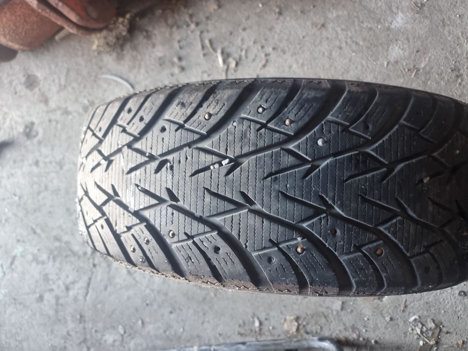 Продам зимние шины