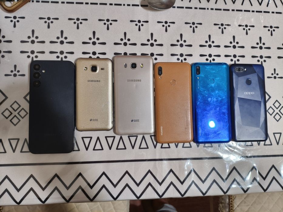 Продам телефоны на запчасти