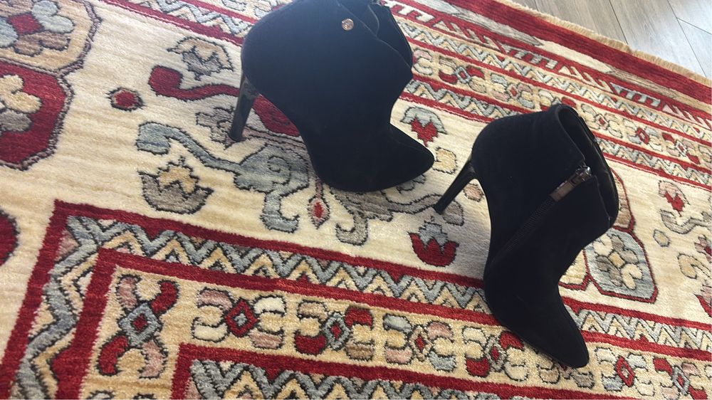 Продается ботильоны