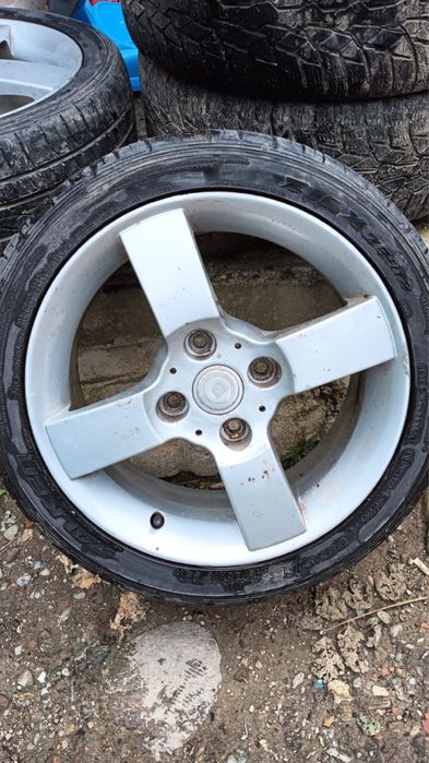 Jante r16/ 215/40 de smart pret 700 lei negociabil