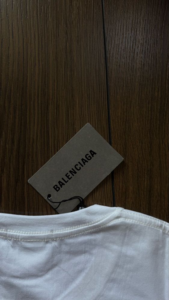 Тениски Баленсиага, бяла и черна
