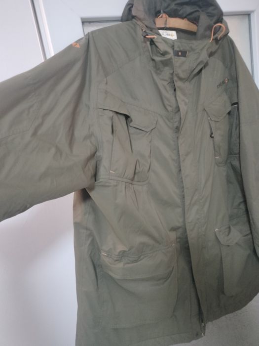 Geaca Iarna Cambodgia