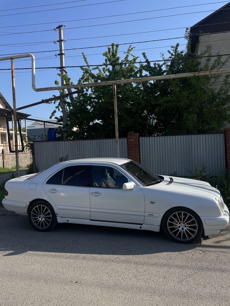 Продам диски на мерс р18