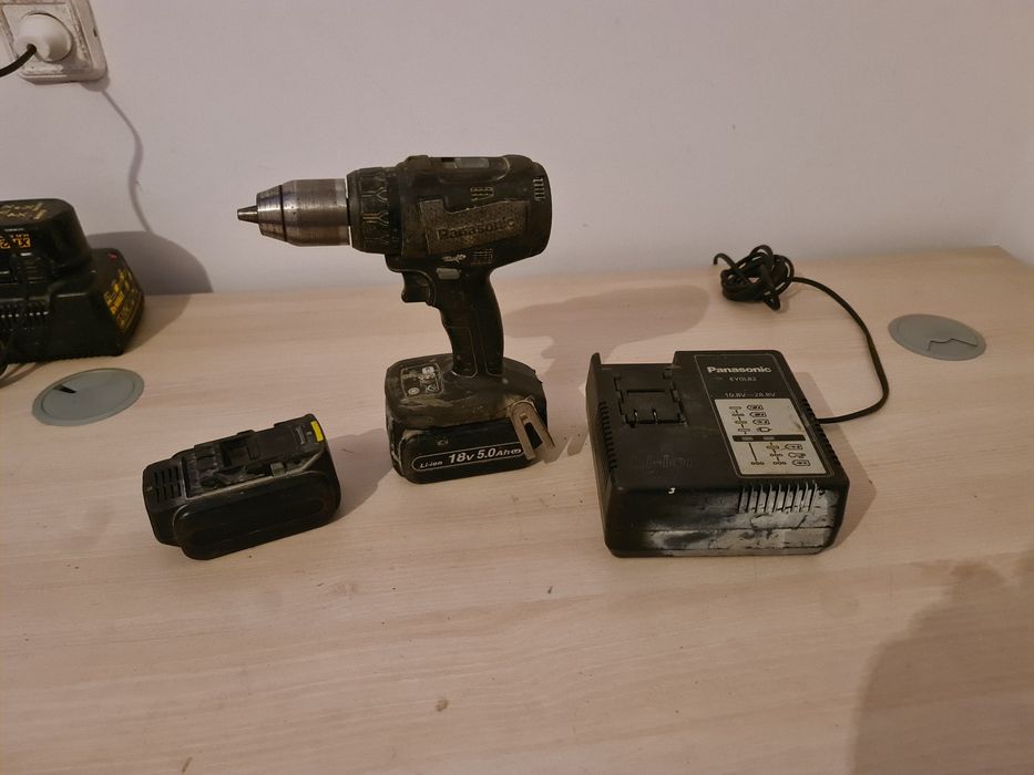 AutoFiletanta Panasonic EYM74A2X cu 2 Acumulatori și incarcator