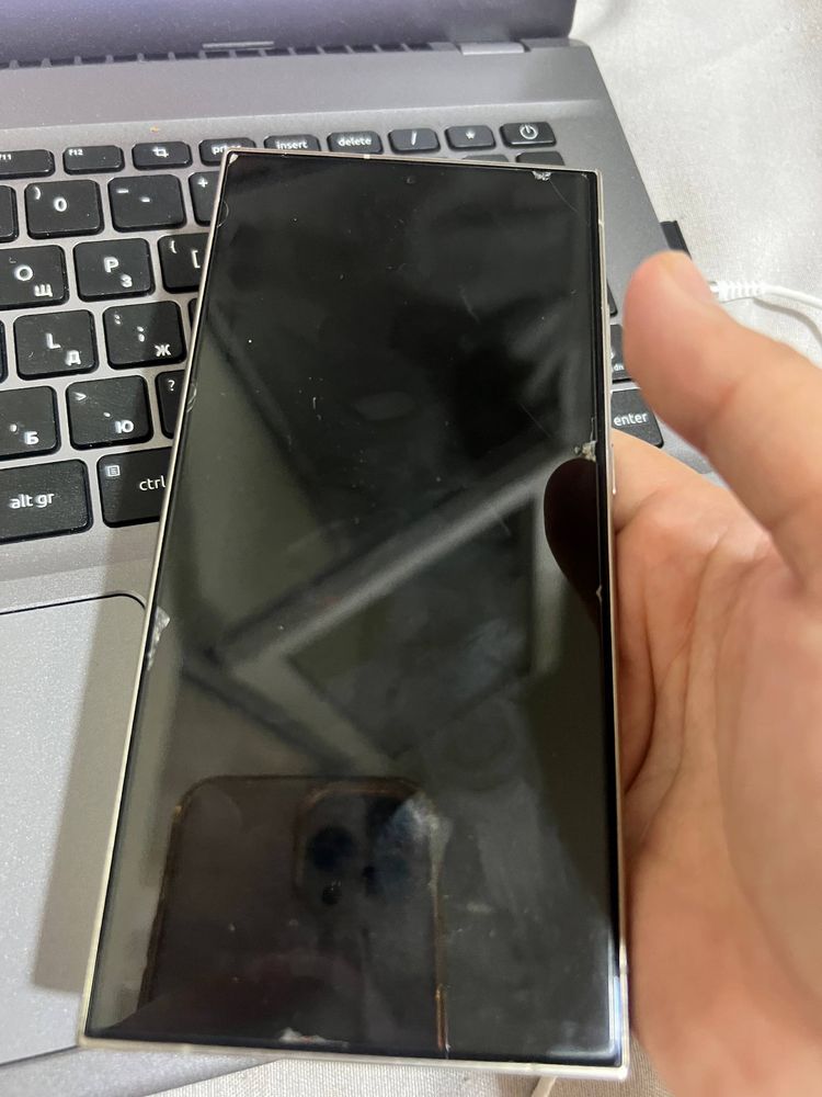 Samsung 24 ulta сотилади Америкадан кеган факат сим карта блокланган