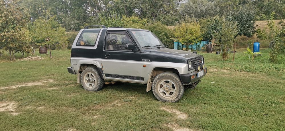Auto Daihatsu Feroza