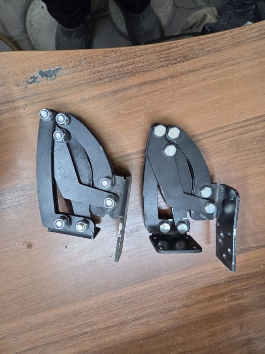 Петли скрытого типа для люка